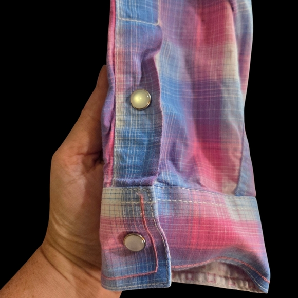 Rough Stock Women's Pink And Blue Plaid Shirt With Pearl Snap Buttons Size L - Picture 2 of 10